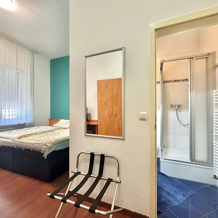 Ar Frankfurt 3*