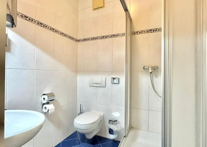 Otel Ar Frankfurt 3*