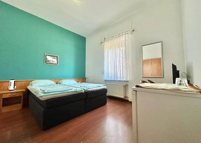 Ar Frankfurt Otel 3*