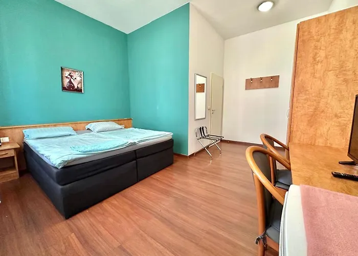 Otel Ar Frankfurt 3*