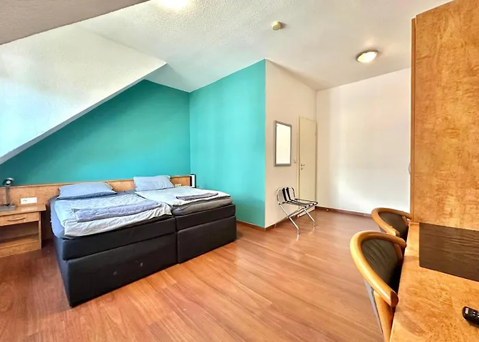 Ar Frankfurt Otel 3*