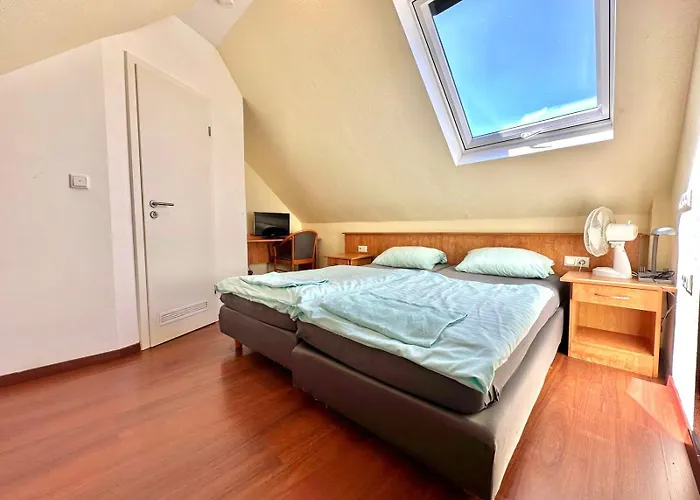 Otel Ar Frankfurt 3*